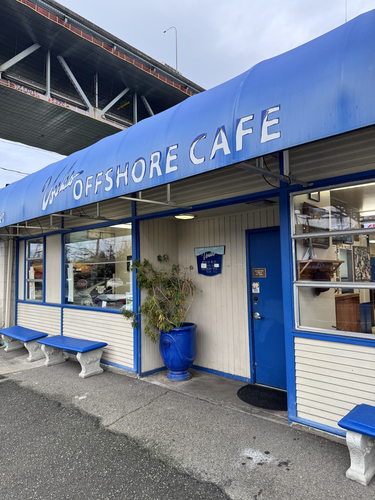 Voula's Offshore Cafe