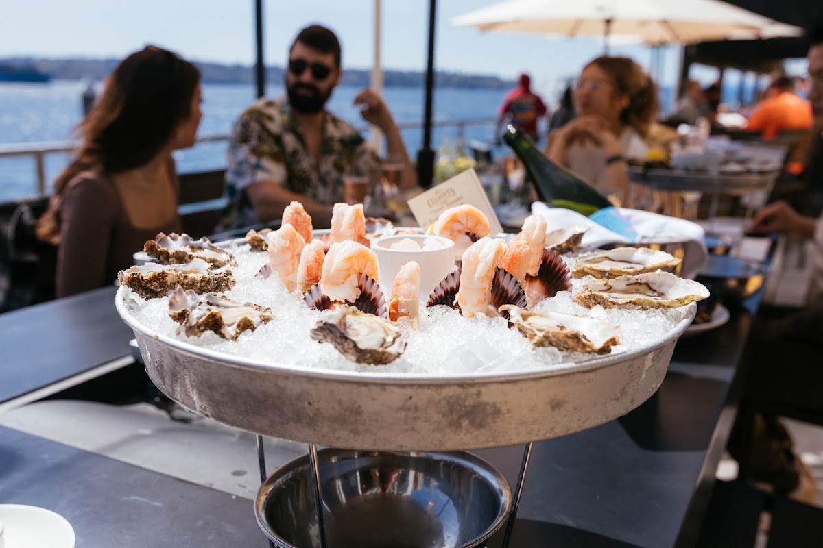 Elliott's Oyster House — photo 1