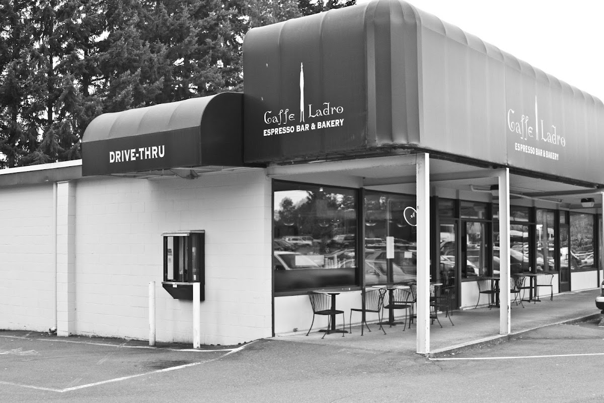 Caffe Ladro Edmonds — photo 1